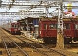 西宮北口駅に1984年まで存在した「ダイヤモンドクロス」。神戸線の電車（左）と今津線の電車（右）が平面交差していた（撮影：南正時）