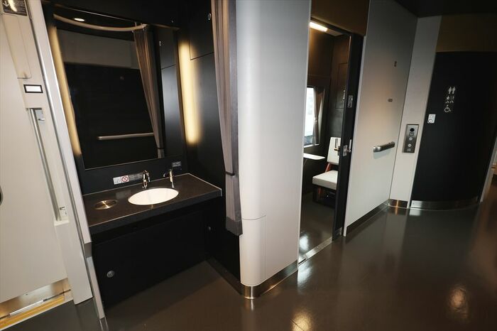 5号車のトイレ付近