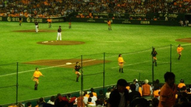チアが3塁側にも来るのは3回裏前だけ