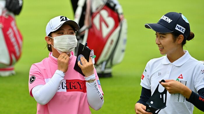 ミレニアム世代の吉田優利（左）と安田祐香