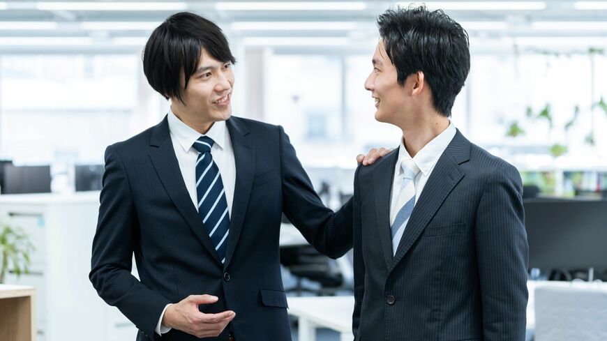 令和のリーダーに必要なスキル「気くばり」について解説します（写真：polkadot／PIXTA）