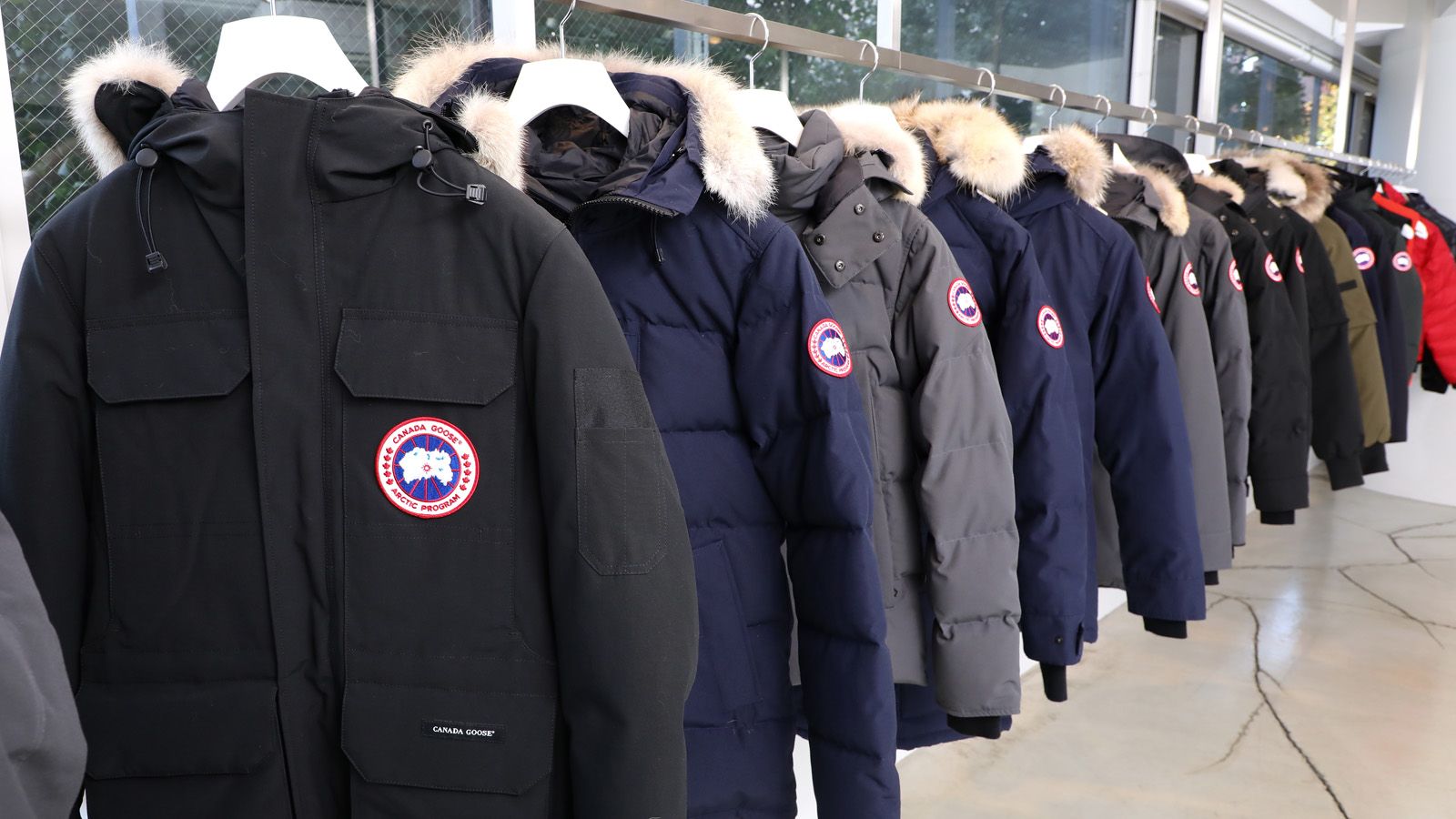 カナダグース マッケンジー サイズS ブラウン CANADA GOOSE