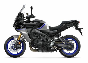 バイク旅を楽しむ、国産最新ツアラー2選】ヤマハ「トレーサー9GT＋ Y