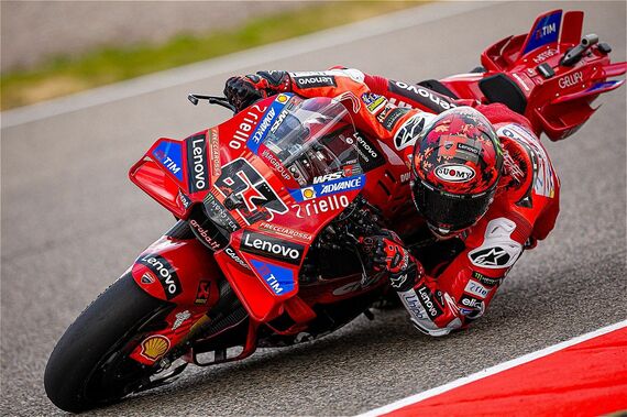 MotoGPで戦うドゥカティのワークスマシン