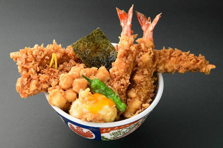 江戸前天丼1600円前後（店舗による）（写真：オイシーズ）