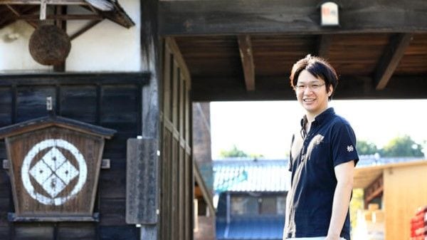 「西堀酒造」六代目蔵元・西堀哲也さん／1990年栃木県小山市出身。東京大学文学部哲学科を卒業後、株式会社ワークスアプリケーションズにてエンジニアとしてキャリアをスタート。2016年、明治時代から続く家業の酒造に参画（写真：エンジニアtype編集部）