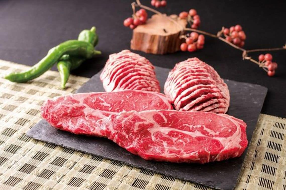 冷凍肉ではなくチルドの肉で鮮度のあるおいしい肉を提供