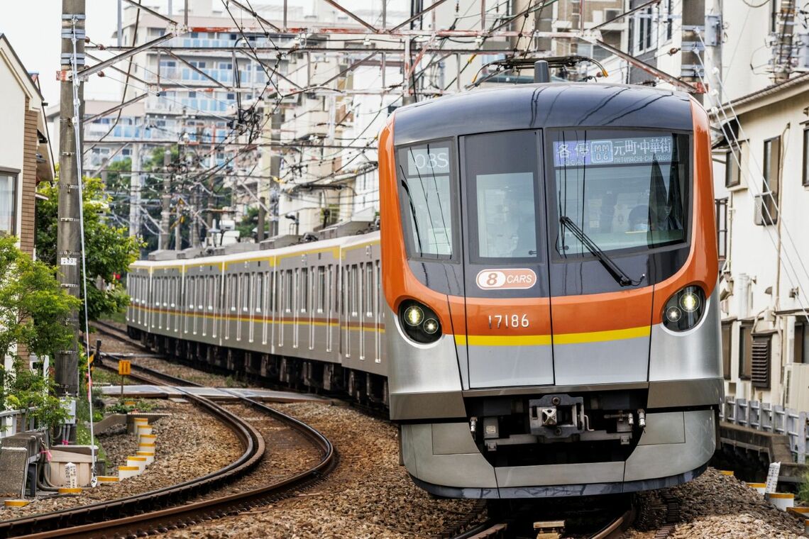 東京メトロ17000系