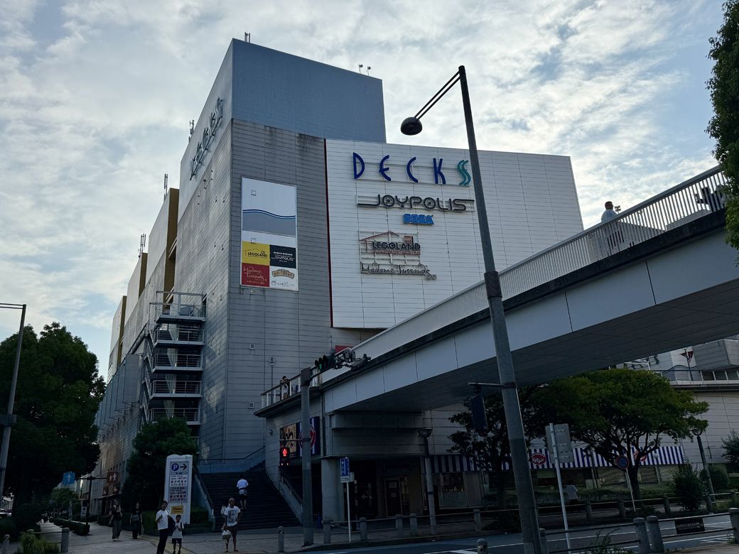 お台場の中でも古参の「デックス東京ビーチ」（筆者撮影）