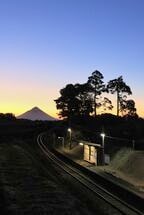 草刈りの翌日、新しい朝を迎えた松ケ浦駅