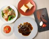 「俺のフレンチ グランメゾン 大手町」のコースの一例。本文で説明した「ご褒美ランチ」とは少し構成が異なる（写真：俺の）