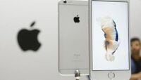 米国で新型iPhoneはどう評価されているのか アップルがついにタブーを破った？