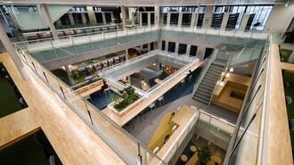 青山学院大学､自由な発想で使える新図書館開館