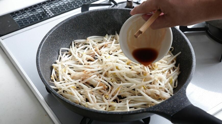 手軽で簡単、そしておいしい「もやし炒め」の作り方を伝授します