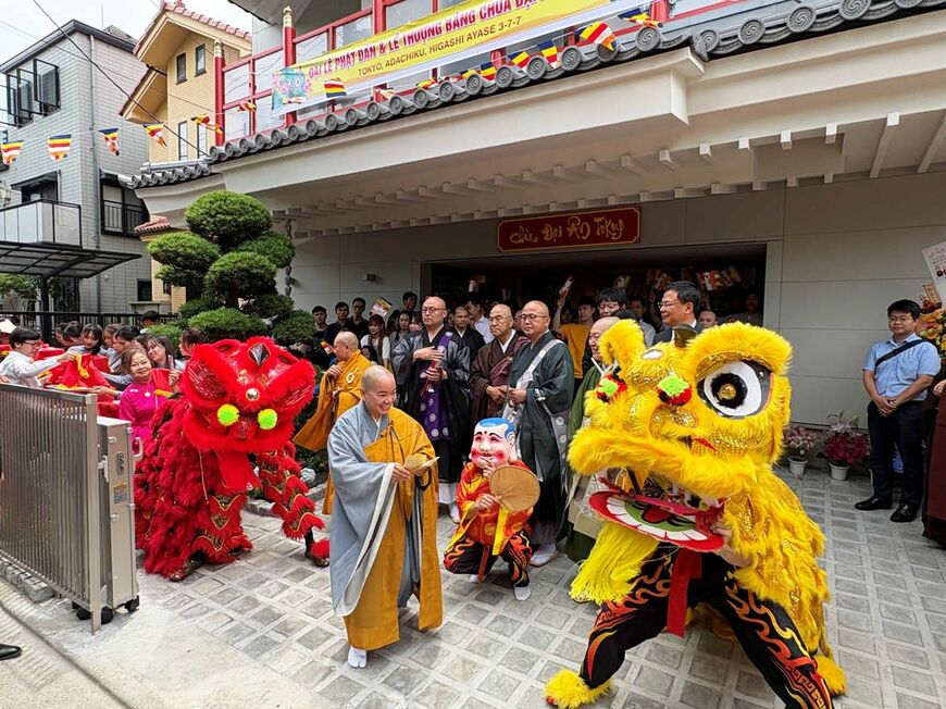 5月31日の開山の日には、獅子舞もにぎやかに行われた（写真：筆者撮影）