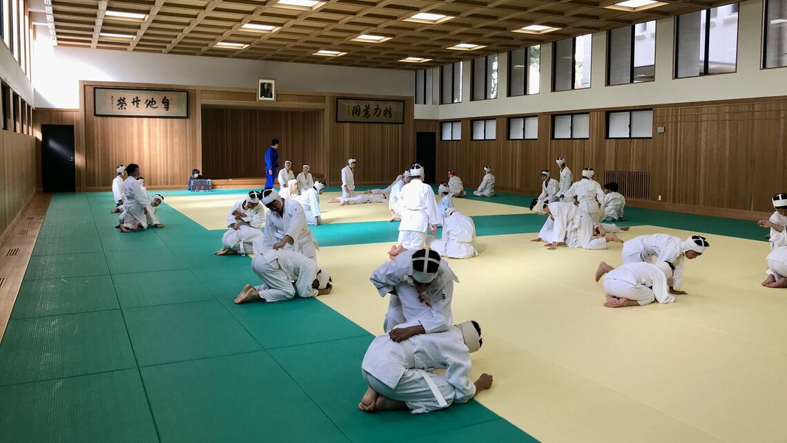 灘は柔道の創始者・嘉納治五郎が開いた学校