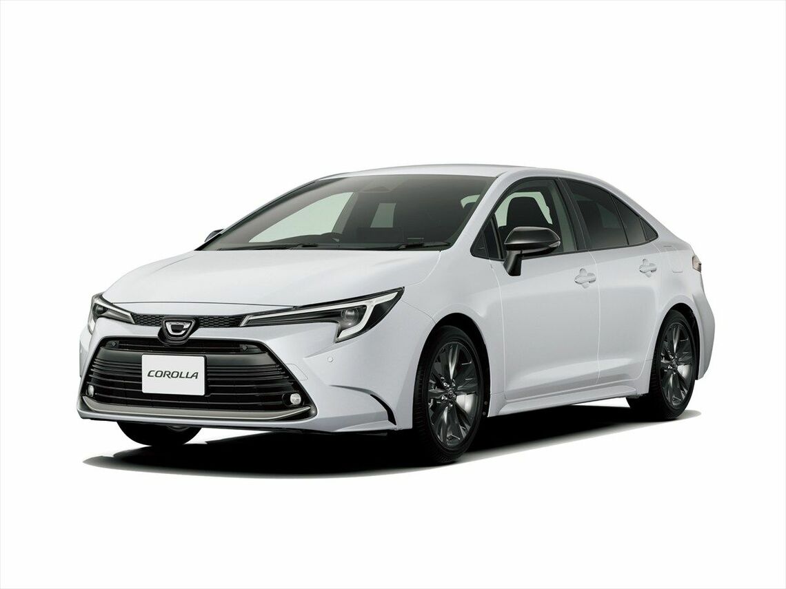 一部改良を実施した「カローラ」の基本形、セダン（写真：トヨタ自動車）