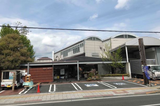 JR勝田駅から徒歩約8分にある「サザコーヒー本店」（2021年、筆者撮影）