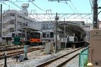 下りの2番線に川越市行き準急が到着