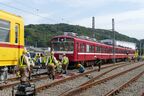 脱線した列車の復旧訓練