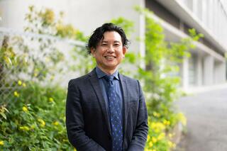 佐藤浩章（さとう・ひろあき）東京大学 大学総合教育研究センター教授1997年北海道大学大学院教育学研究科・修士課程修了、2002年北海道大学大学院教育学研究科・博士後期課程単位取得退学。博士（教育学）。同年より愛媛大学大学教育総合センター教育システム開発部講師・准教授、教育・学生支援機構教育企画室准教授・副室長、2013年より大阪大学全学教育推進機構准教授、教育学習支援センター副センター長、学際大学院機構教授を経て、2024年8月より現職。専門は高等教育開発（ファカルティ・ディベロップメント）（写真：本人提供）