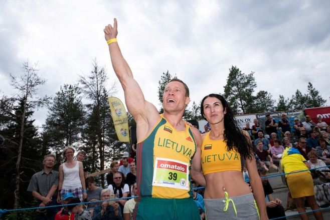フィンランドで｢妻担ぎ｣レース世界選手権