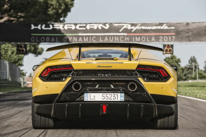 ランボルギーニ ウラカン ペルフォルマンテ｜Lamborghini Huracan Performante