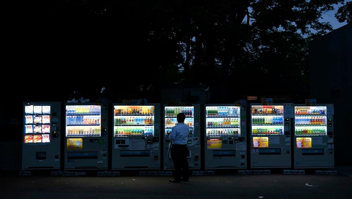 タダ働きが露見した｢自販機品切れ闘争｣の真実 有給を取得できず､日常的なパワハラ行為も | キャリア・教育 | 東洋経済オンライン