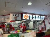 マツダスタジアム店は試合前に長蛇の列となる（筆者撮影）