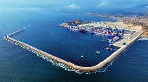 中国で世界最大の「上場造船会社」が発足の背景 中央政府直属の 中国で世界最大の「上場造船会社」が発足の背景 中央政府直属の