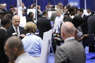 米国、週間新規失業保険申請件数は増加