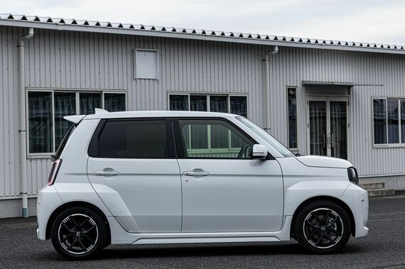 Super-ONEのサイドビュー