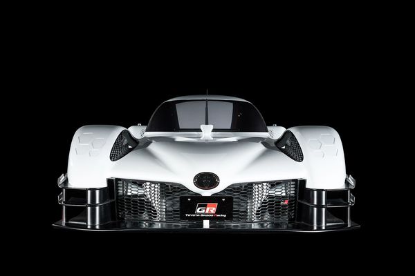 トヨタが仕込むスーパースポーツカーの凄み 山本シンヤが迫るクルマ開発者の本音 東洋経済オンライン 社会をよくする経済ニュース