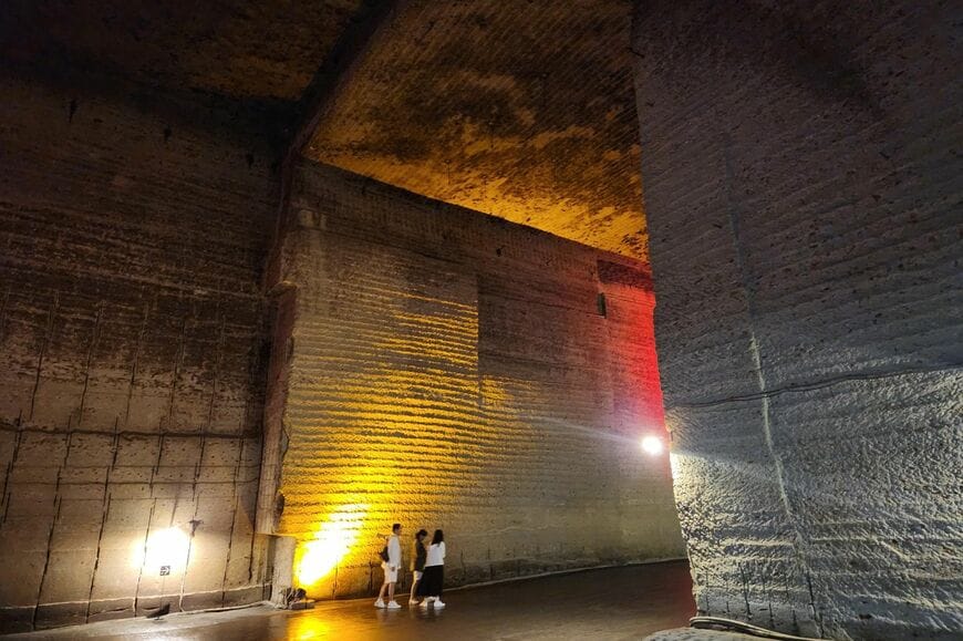 ひんやりとした空気が心地よい大谷資料館（写真：筆者提供）