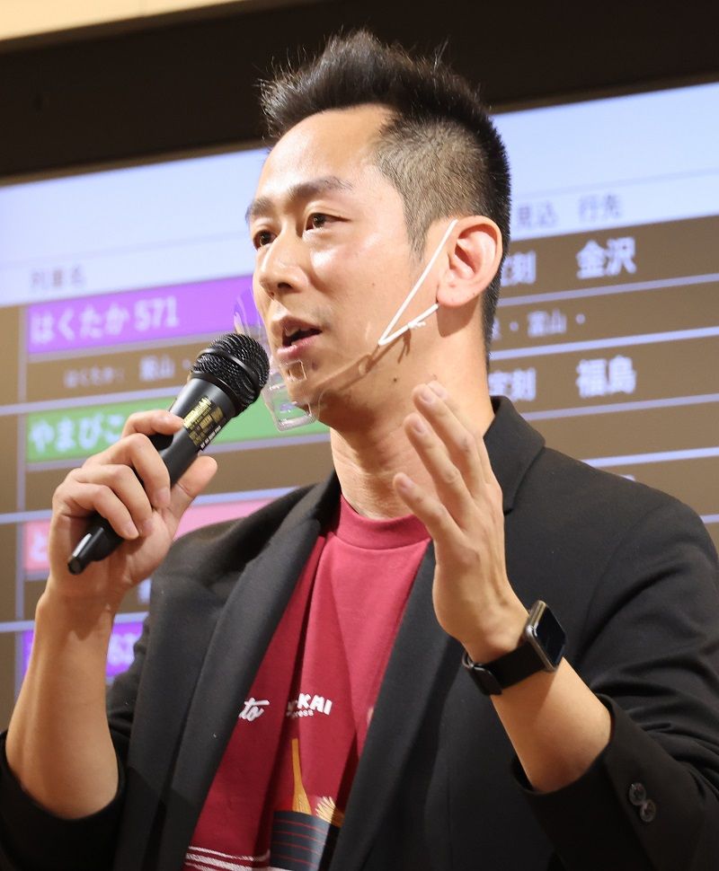 4月6日都内で行われた発表会でのYo-kai Express CEOのアンディー・リン氏（写真：Yo-kai Express）
