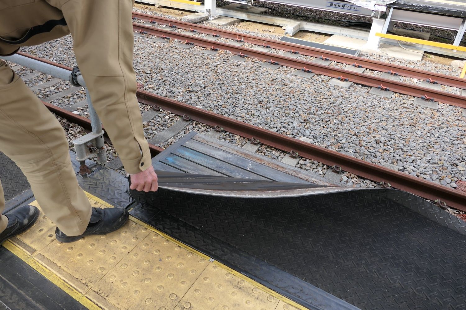 画像 | 知る人ぞ知る「新泉駅」いったい誰が利用するのか 鉄建建設の研修施設、線路や踏切リアルに再現 14ページ目 | ビジネス | 東洋経済 ...