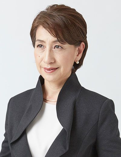 石川慶子（いしかわ・けいこ）日本リスクマネジャー＆コンサルタント協会副理事長参議院事務局勤務後、映像制作会社、広報PR会社を経て2001年独立。妊娠中の問題処理でリスクマネジメントの必要性を実感して学び直し、03年から危機管理に強い広報プロフェッショナルとして活動開始。現在は、企業・団体・学校に対し、危機管理関連の研修・訓練・緊急対応を提供。日本広報学会理事、公共コミュニケーション学会理事。地域では、調布市学童連絡協議会会長、調布市公立学校PTA連合会会長を経て、調布市教育委員も歴任（12年～16年）。著書に『なぜあの学校は危機対応を間違えたのか』（教育開発研究所）など（写真：石川氏提供）