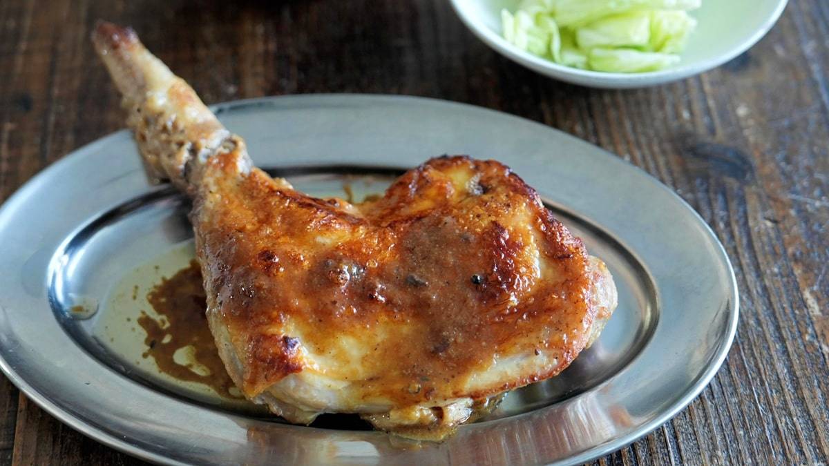 クリパに最適！香川名物｢骨付き鶏｣自作する極意 | 樋口直哉の｢シン・定番ごはん｣ | 東洋経済オンライン