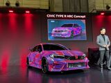 カムフラージュ柄のまま登場した「シビック・タイプR・HRCコンセプト」（筆者撮影）