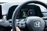 ホンダ量販モデル初のハンズオフ機能を搭載した「アコード e:HEV Honda SENSING 360＋」（写真：三木 宏章）