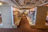 出版不況、少子化にもかかわらず、絵本コーナーを拡大する書店が増えている。写真は代官山 蔦屋書店（撮影：佐々木仁）