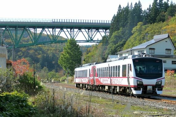 北上線 臨時快速「ひなび錦秋湖」