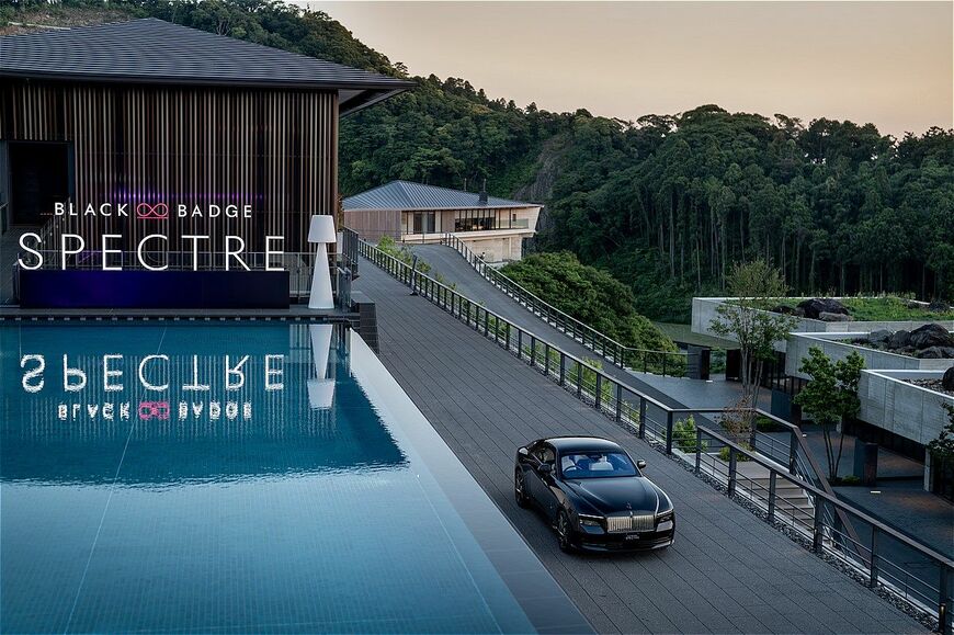 ロールス・ロイス「ブラック・バッジ・スペクター」（写真：ロールス・ロイス・モーター・カーズ）