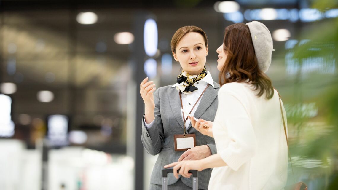 英会話は「ネイティブっぽく聞こえる＝形から入ること」が重要！（写真：玄武／PIXTA）