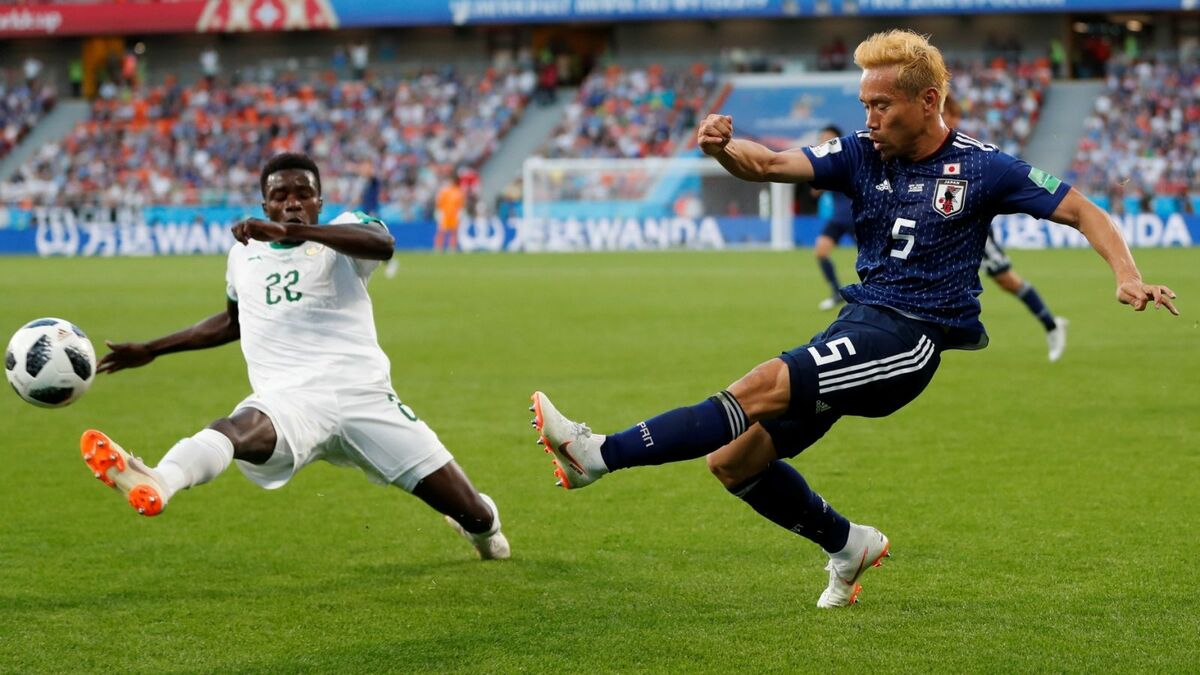 W杯の｢サッカー・スパイク戦争｣が熱すぎる | スポーツ | 東洋経済