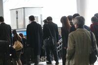 ｢働かないオジサン｣は､日本にしかいない? 「一体感」を求める経営が招く弊害