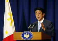 ３％増税かそれ以外か、安倍首相のホンネは？ 消費増税めぐる複数案提示は、「まだ指示していない」