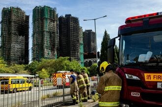 香港高層マンション大規模火災の死者は128人に