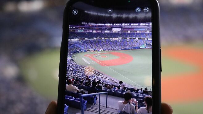 プロ野球の現地写真｢ネット投稿禁止｣広がる動揺