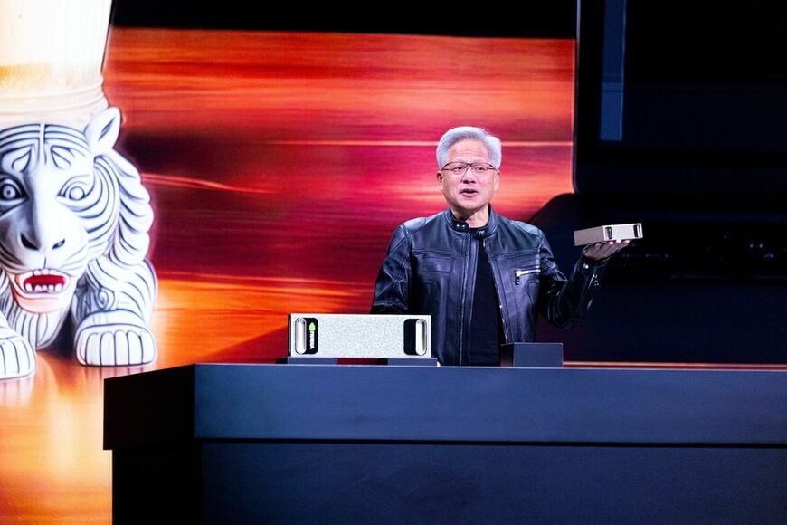 「COMPUTEX台北」開幕前日の5月19日、エヌビディアのジェンスン・フアンCEOによる基調講演が行われた （写真：Annabelle Chih／Bloomberg）